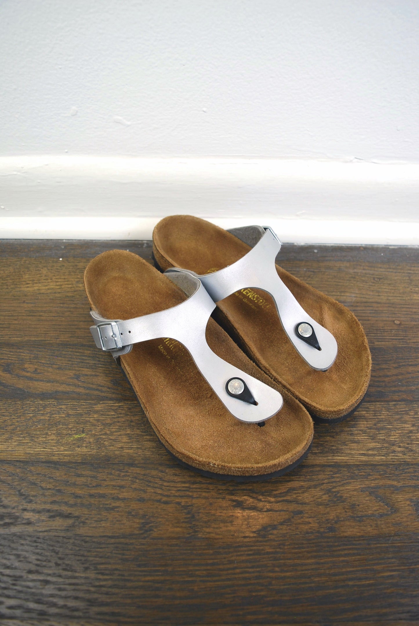 Birkenstock Summer Collection Gizeh Birko-Flor Metallic Silver Sandal