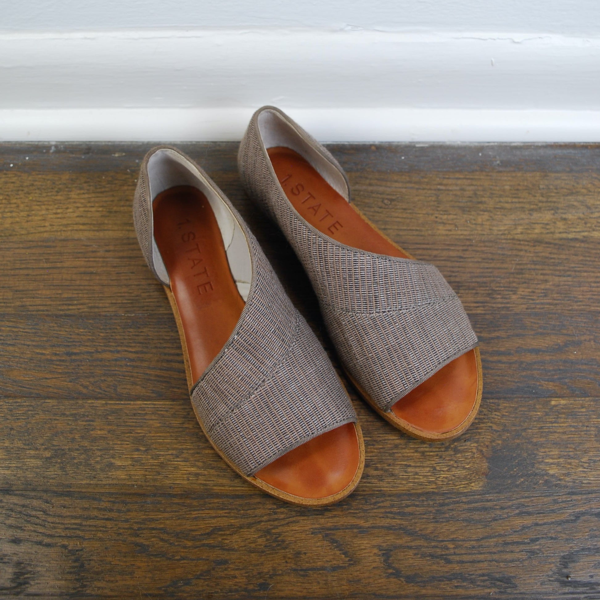 1. State Celvin Open Toe Leather Sandal Peep Toe