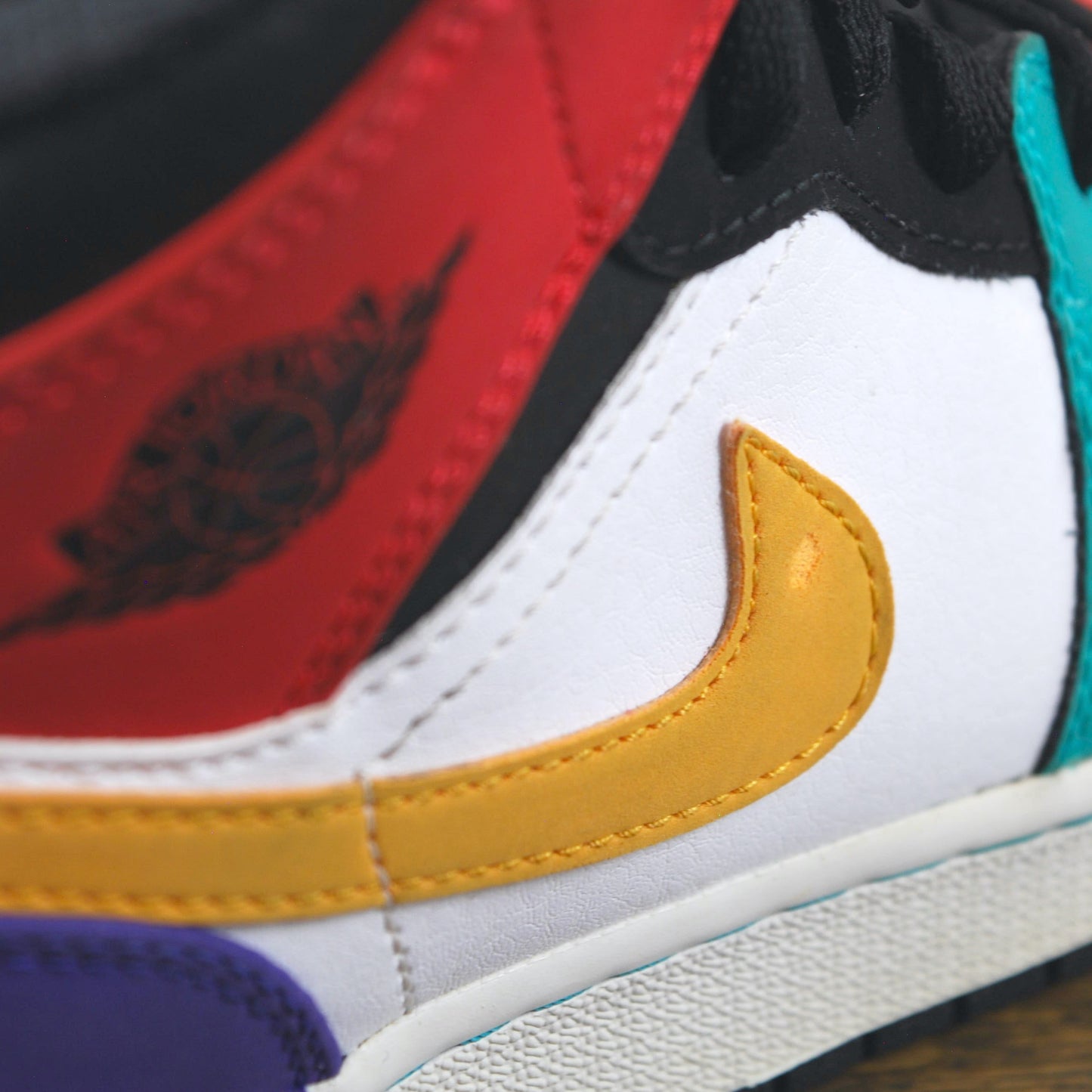 Nike Air Jordan 1 Mid GS Multicolor Grade School 5.5Y/38/7W