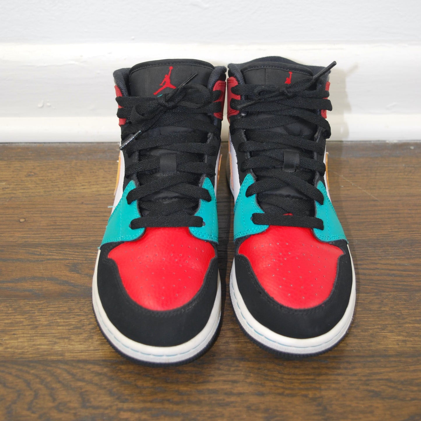 Nike Air Jordan 1 Mid GS Multicolor Grade School 5.5Y/38/7W