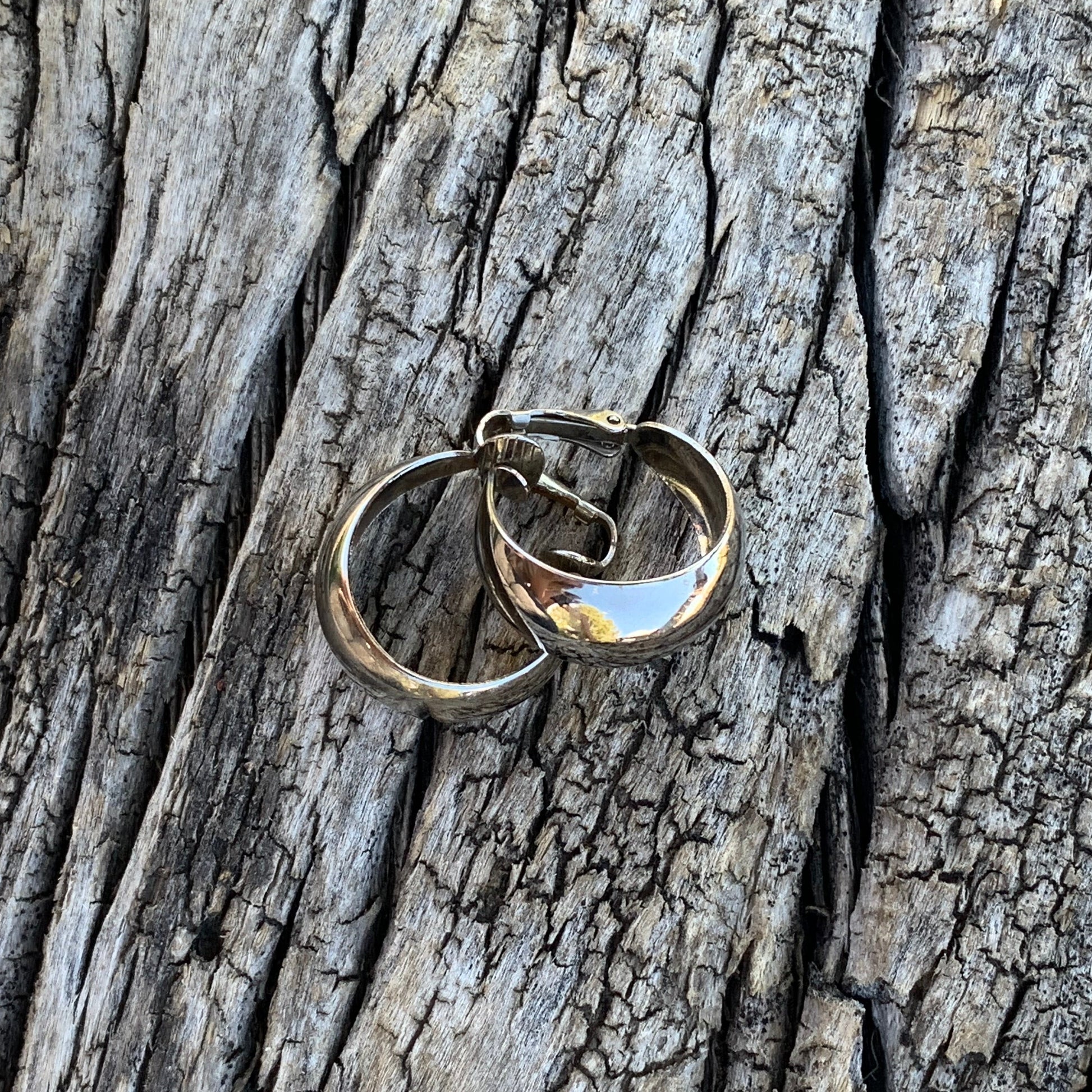 Vintage 90s Metal Clip On Hoops Earrings