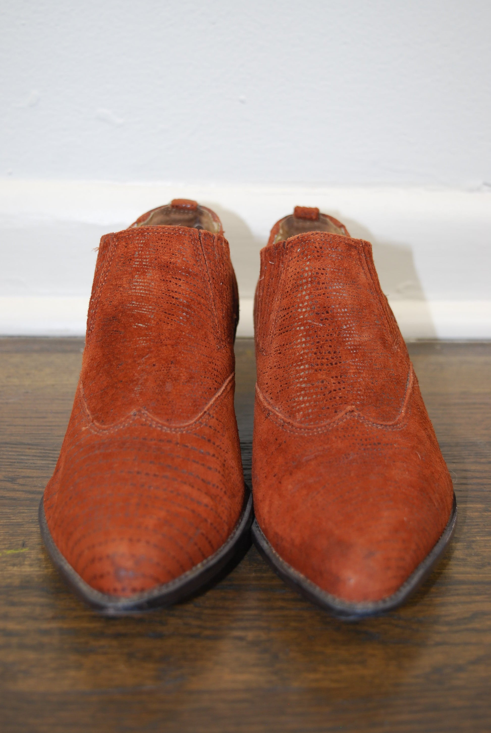 Vintage Zodiac Dazey Brown Suede Low Cut Cowgirl Boots